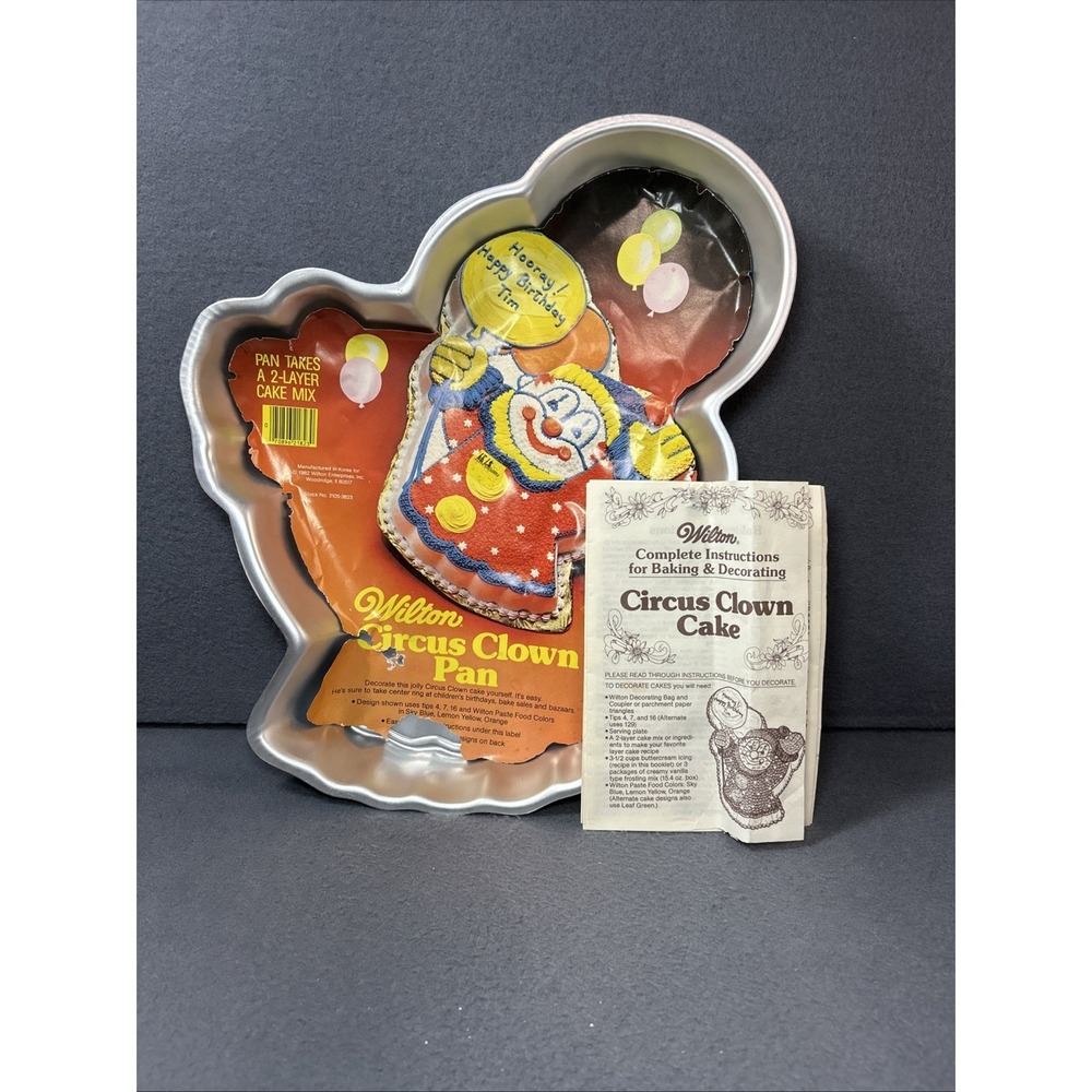 Vintage Wilton 1982 Circus Clown Cake Pan 502-3193 Retired w Instructions Insert